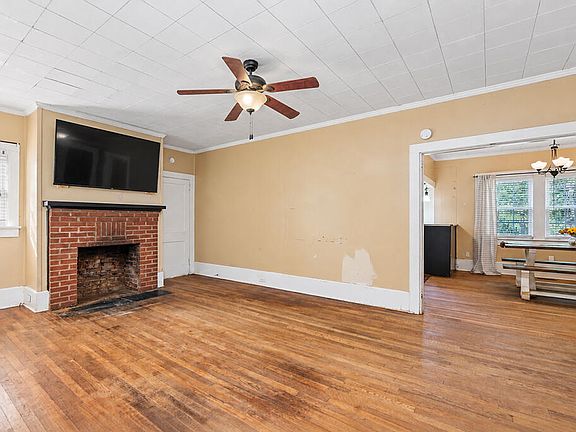 4th image of 318 Murrell St