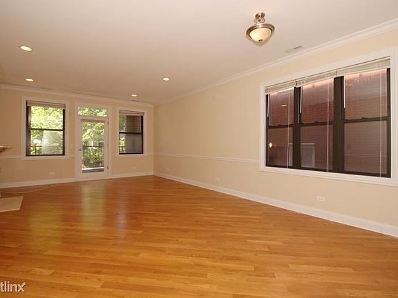 4th image of 3231 N Kenmore Ave APT 1N