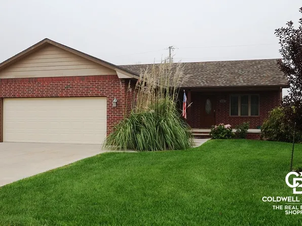 515 Oak St, Scott City, KS 67871