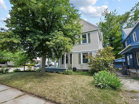 2nd image of 223 S Plum St