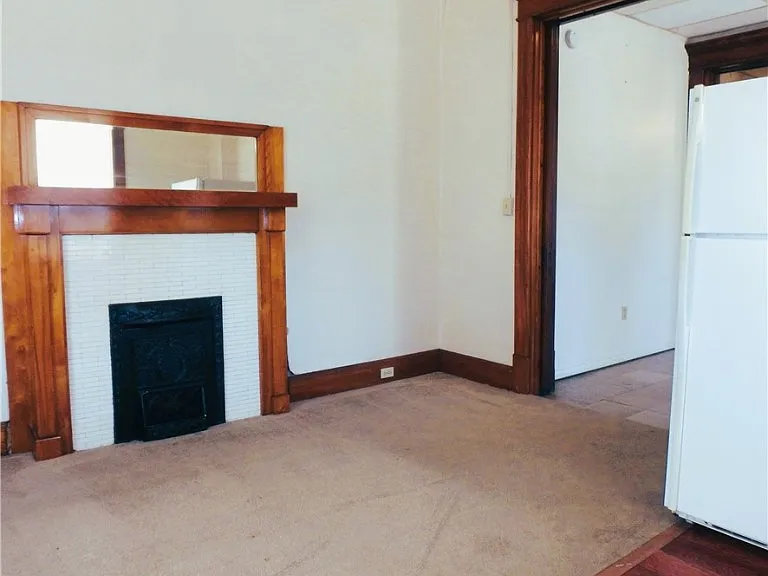 360 Duncan Ave — Photo 7