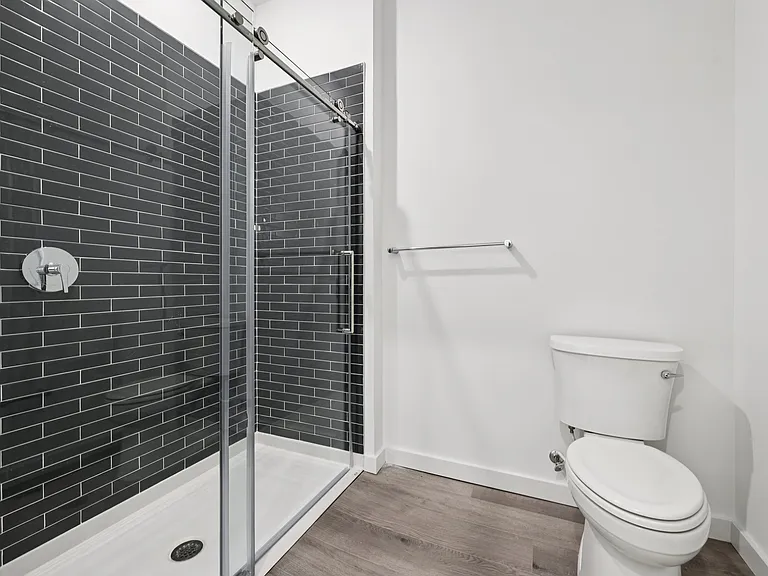 130 Monitor Street — Photo 10