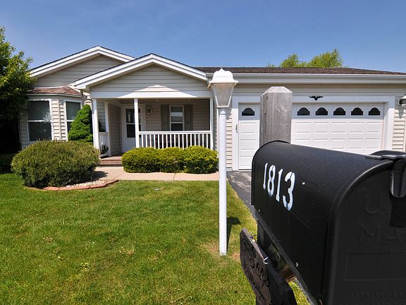 2nd image of 1813 Paddock Ct