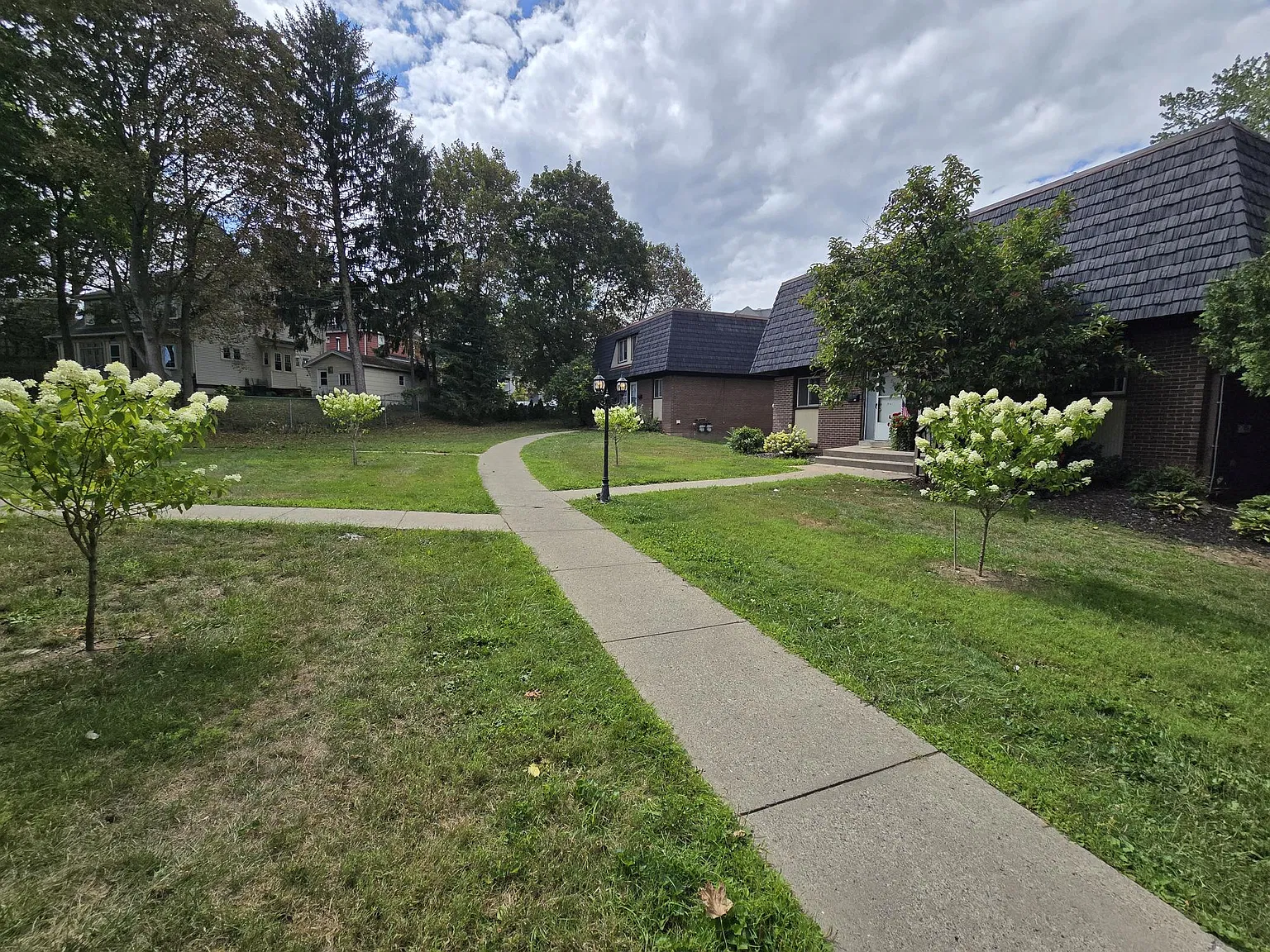 Highland Crossings — Photo 2
