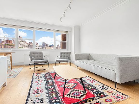 3rd image of 15 Charles St APT 10D
