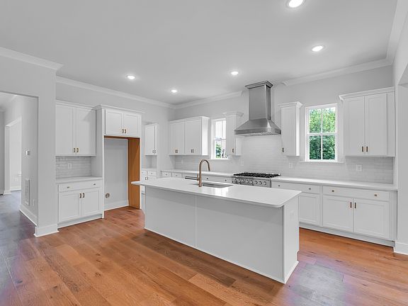 4th image of 43 Park Vista Way