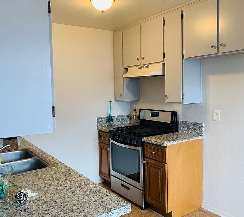 1st image of 1648 W 218th St #12