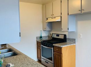 1648 W 218th St #10, Torrance, CA 90501