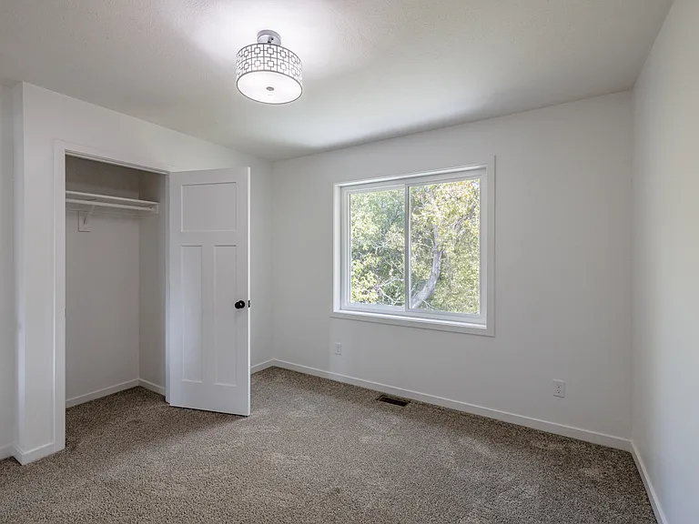6204 Franciscan Dr — Photo 30