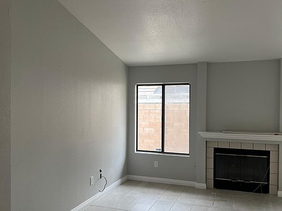 3rd image of 1428 Senator Way