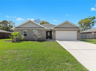 231 Woodsong Dr, Foley, AL 36535