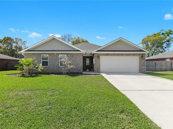 231 Woodsong Dr, Foley, AL 36535