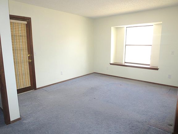 5th image of 3132 Red Sails Dr