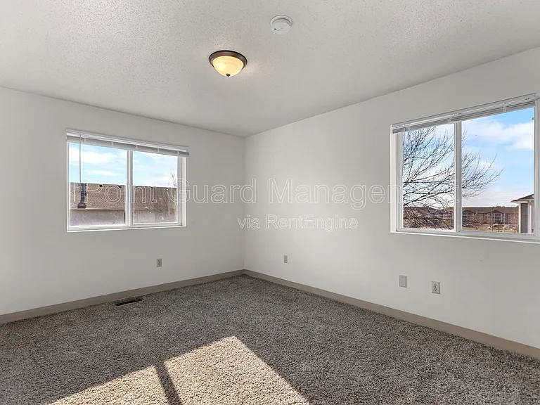 Maple Park Apartments — Photo 22