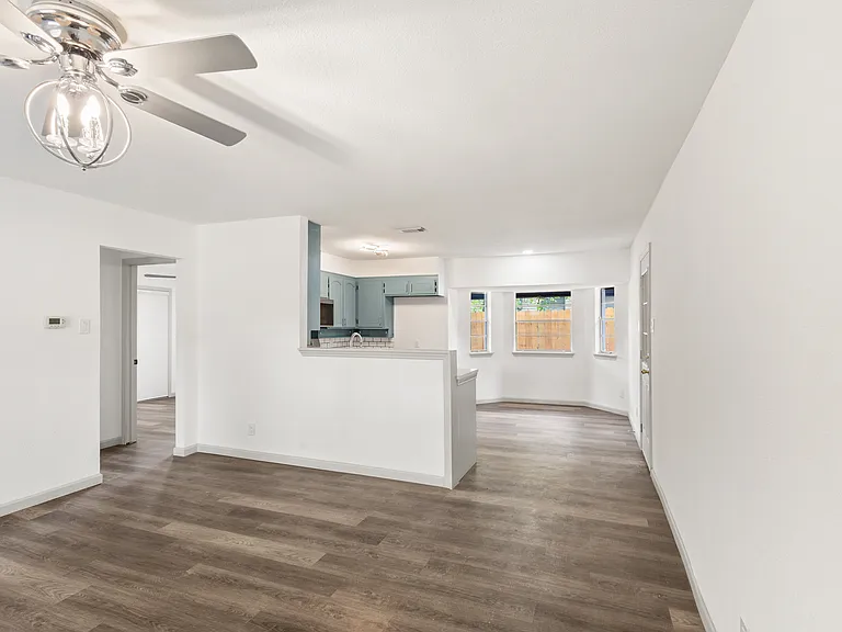 3812 David Ln — Photo 16