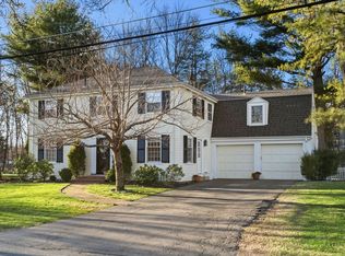 42 Northgate Rd, Wellesley, MA 02481