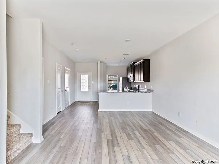 6550 Underwood Way — Photo 6