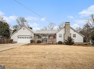 6325 S Summers Cir, Douglasville, GA 30135