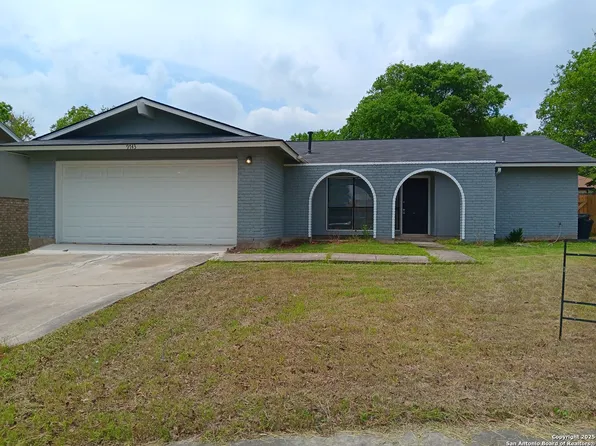 9743 CYLBURN PARK, Converse, TX 78109