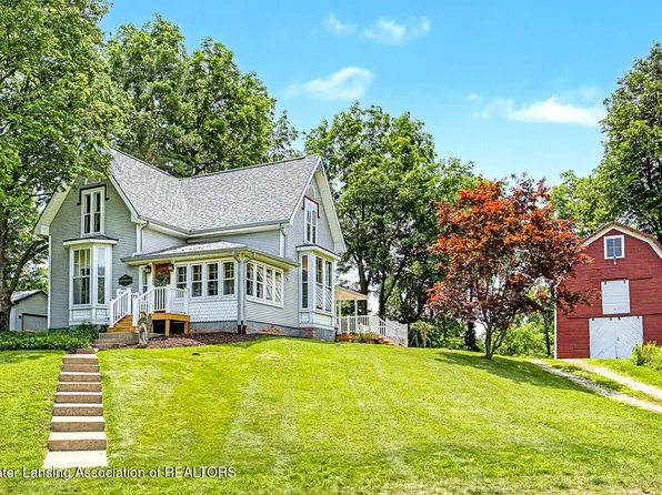 834 S Barnes St, Mason, MI 48854