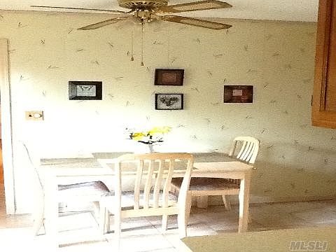 3rd image of 20 Imogene Dr