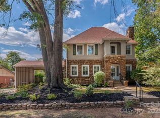 115 Stonewall Ave, Swannanoa, NC 28778