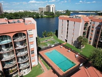 5201 NW 7th St APT 507, Miami, FL, 33126