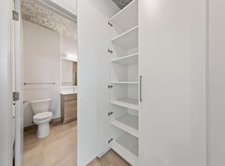 704 N Wells St #1313, Chicago, IL 60654