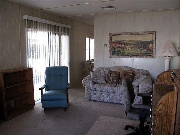 FULLY furnished - move-in ready, clean !