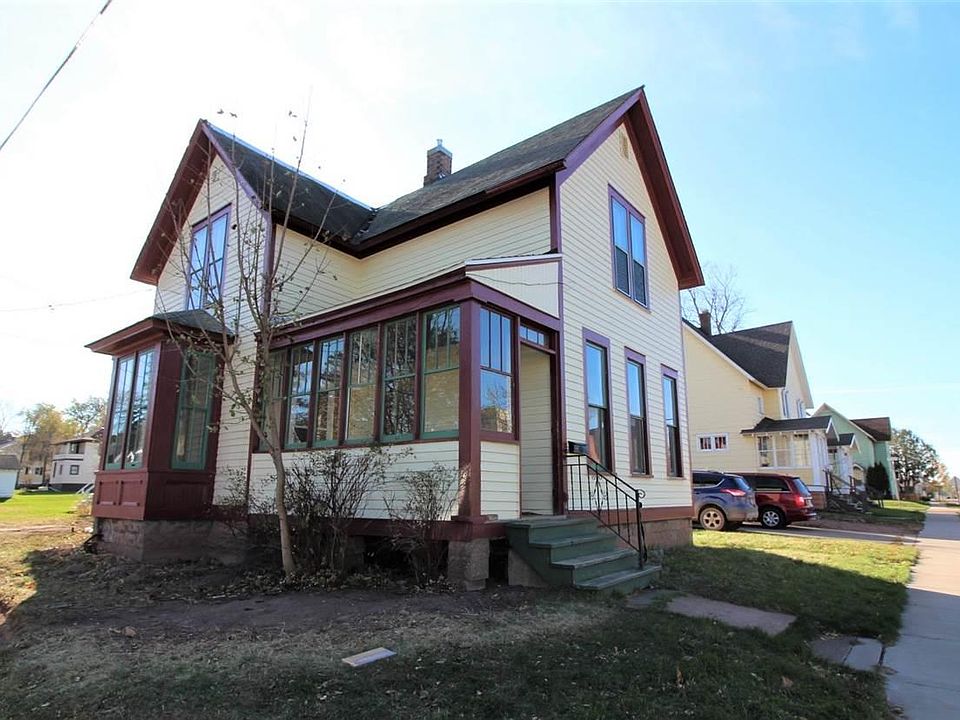 1st image of 812 6th St W