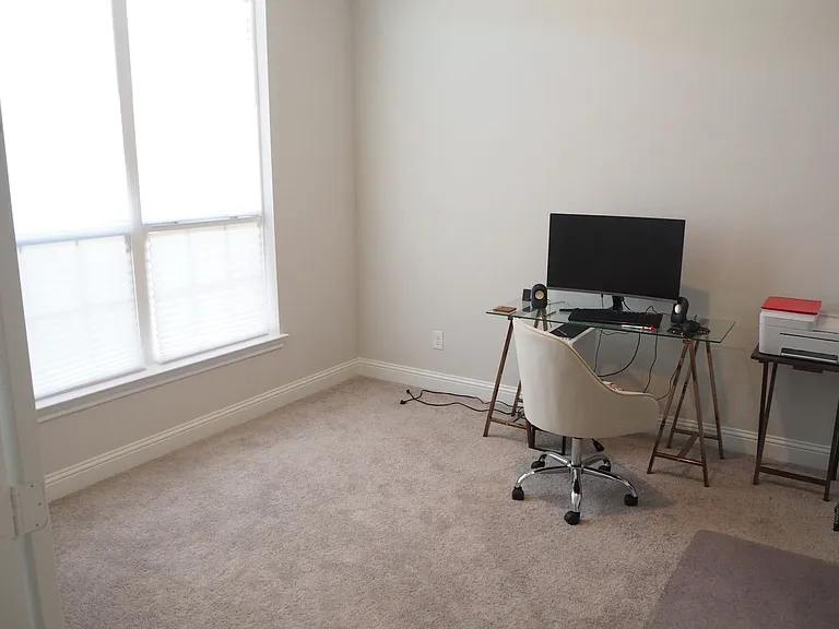 321 Oak Hollow Way — Photo 22