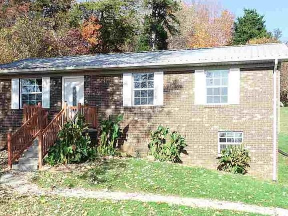 3rd image of 378 Sagewood Dr