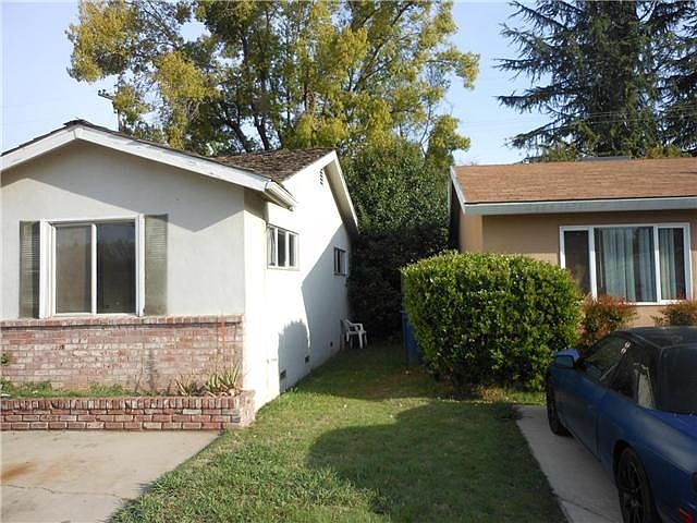 2nd image of 701 Robinson Dr