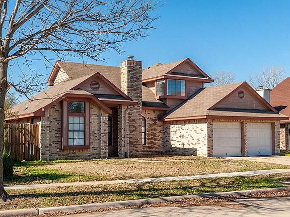 2nd image of 5104 Yaupon Dr