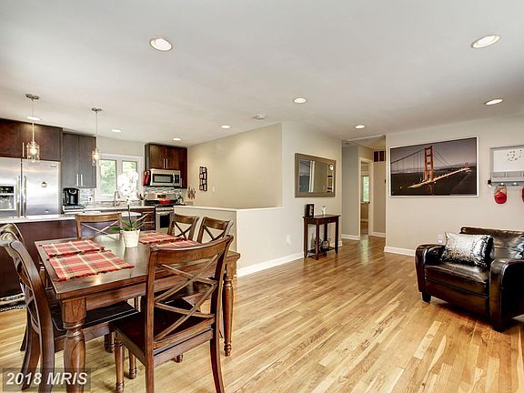 5th image of 6414 Wilcox Ct