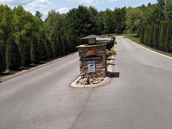 5th image of 144 Red Wing Dr