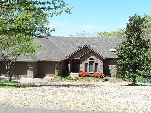 4th image of 79 Stonehaven Dr