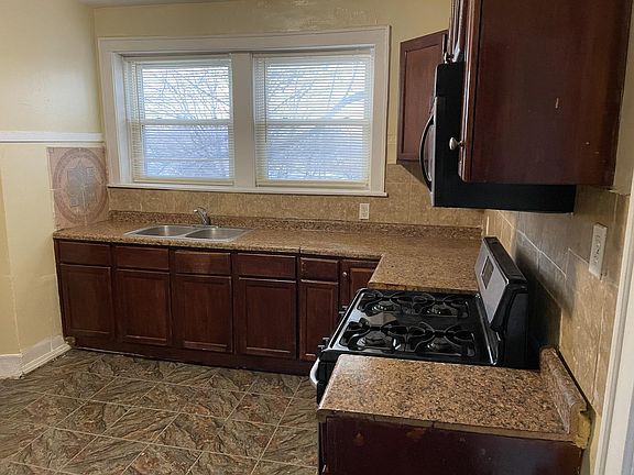 5th image of 1456 N Lawler Ave