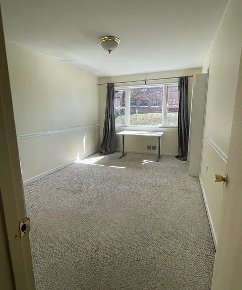 3922 44th St NW #1 — Photo 7