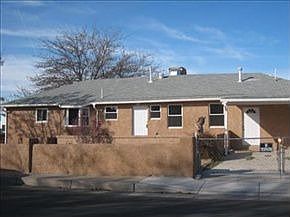 5th image of 903 San Lorenzo Ave NW