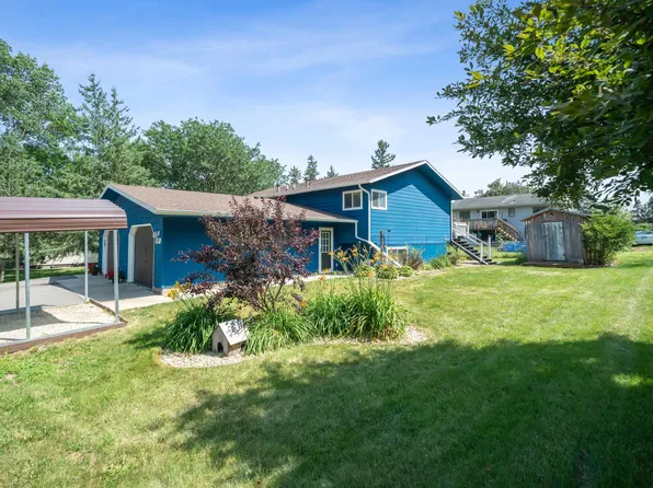 519 4th St SW, Pine Island, MN 55963