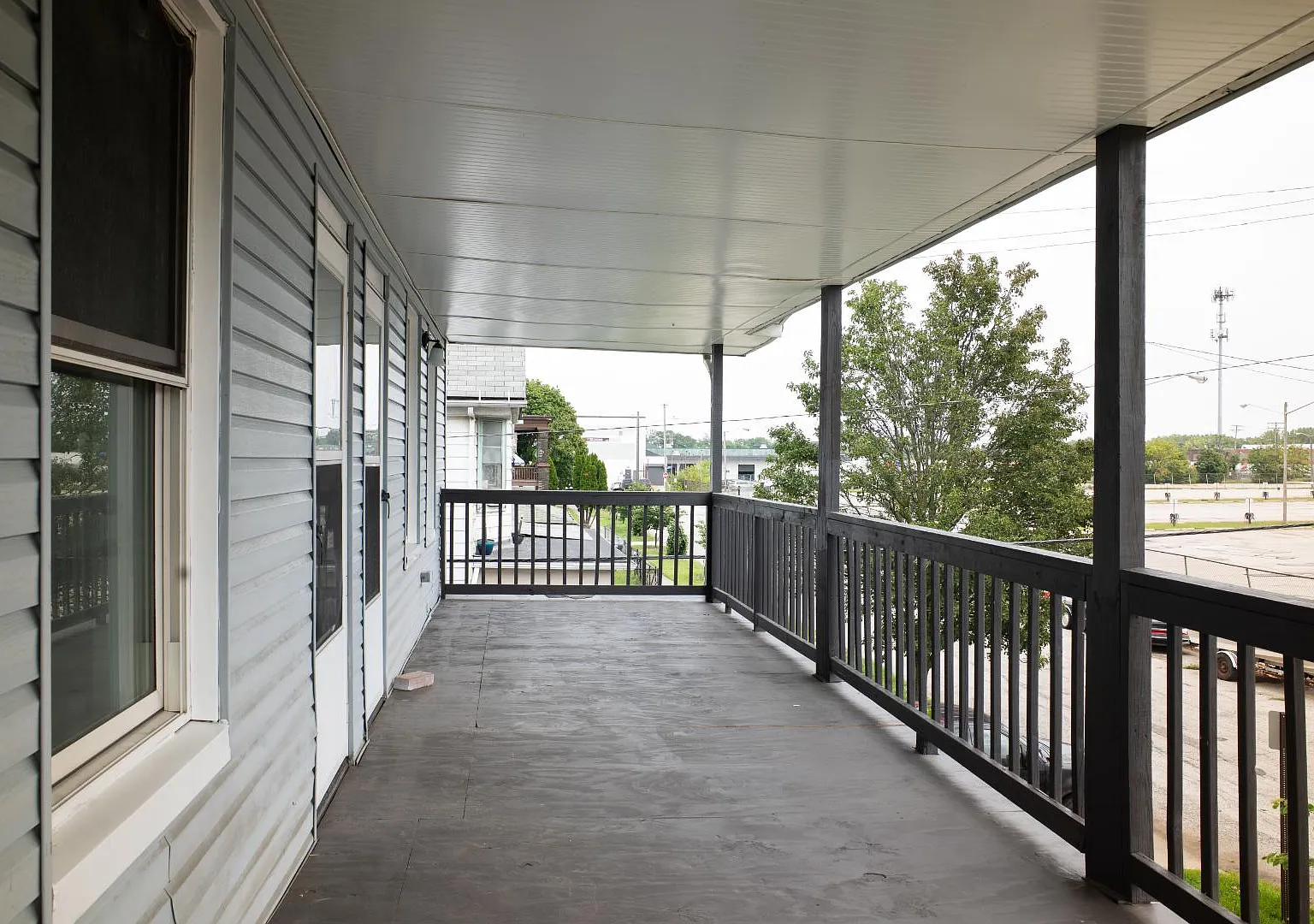 906 E 76th St - Unit 3 — Photo 1