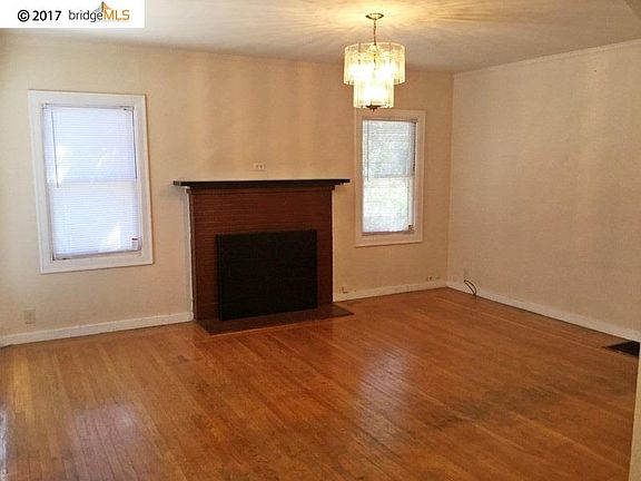 4th image of 1354 Columbia St