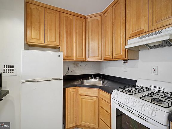 5th image of 5500 Friendship Blvd APT 1520N