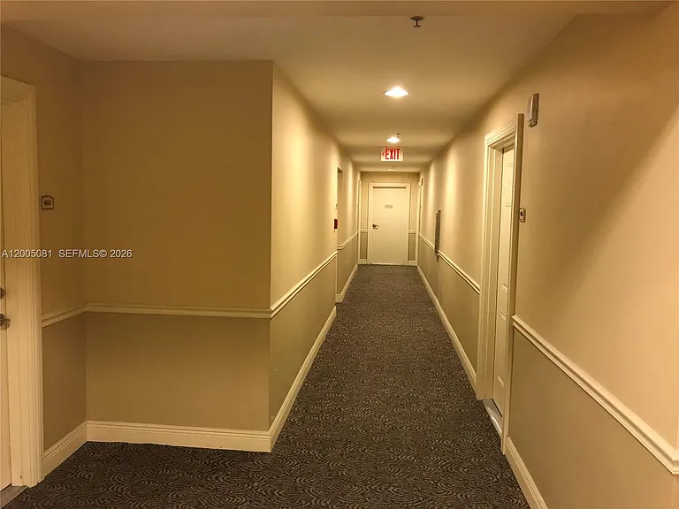 1627 SW 37th Ave #405 — Photo 19