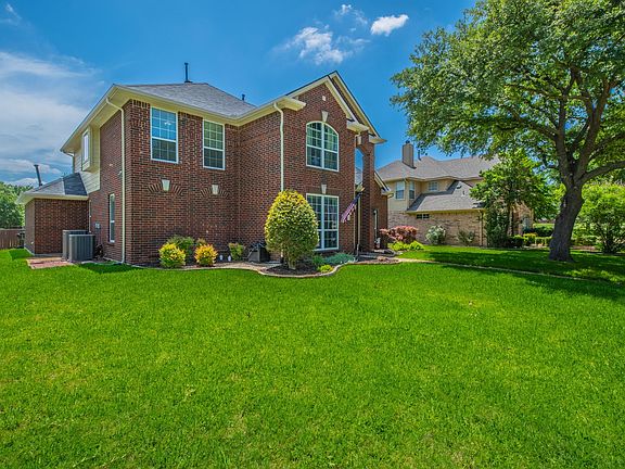 3rd image of 3324 Duval Dr