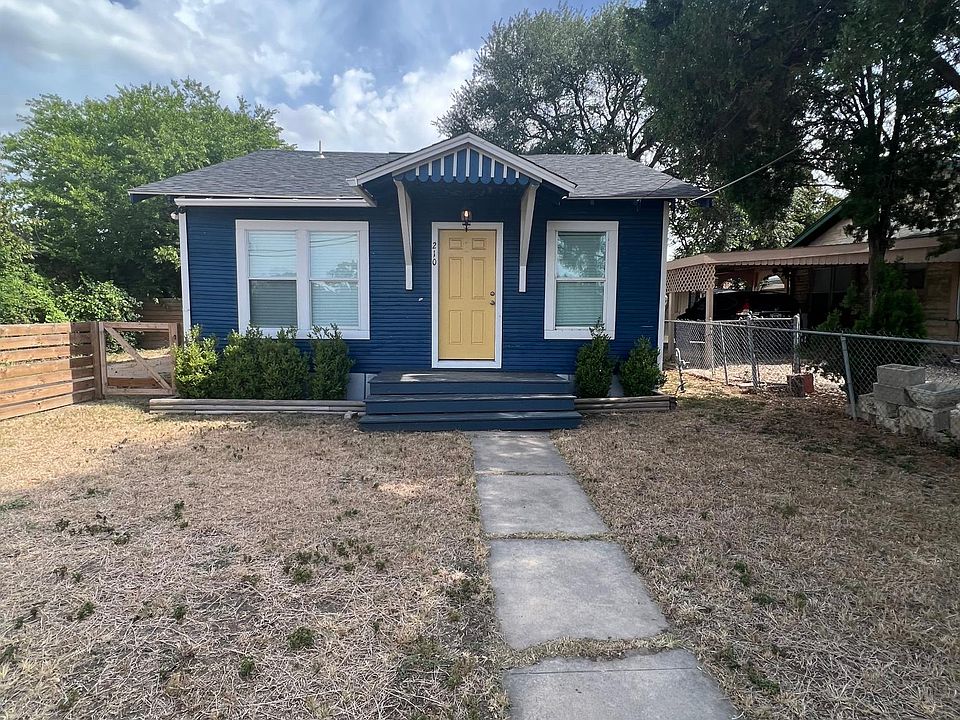 1st image of 210 Pruitt Ave
