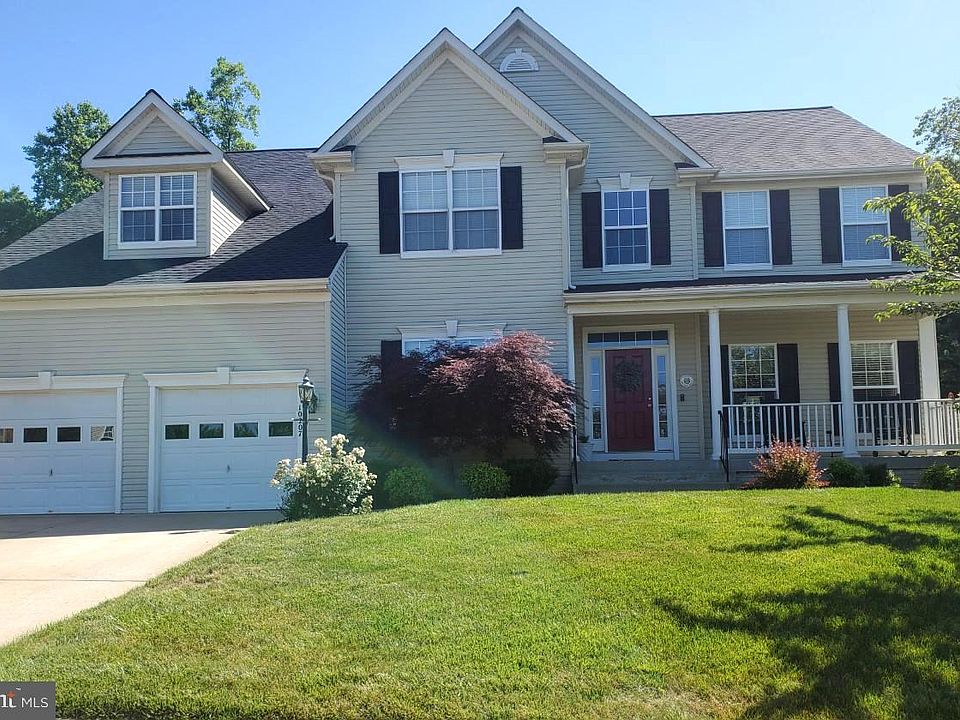 1st image of 10207 Lees Crossing Ln