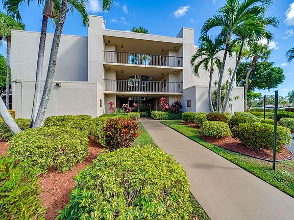 3rd image of 5280 Las Verdes Circle #205