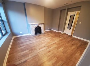 1138 W Taylor St #1F, Chicago, IL 60607